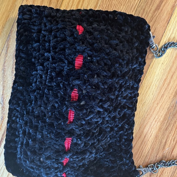 Handcrafted - Picture 3 of 4